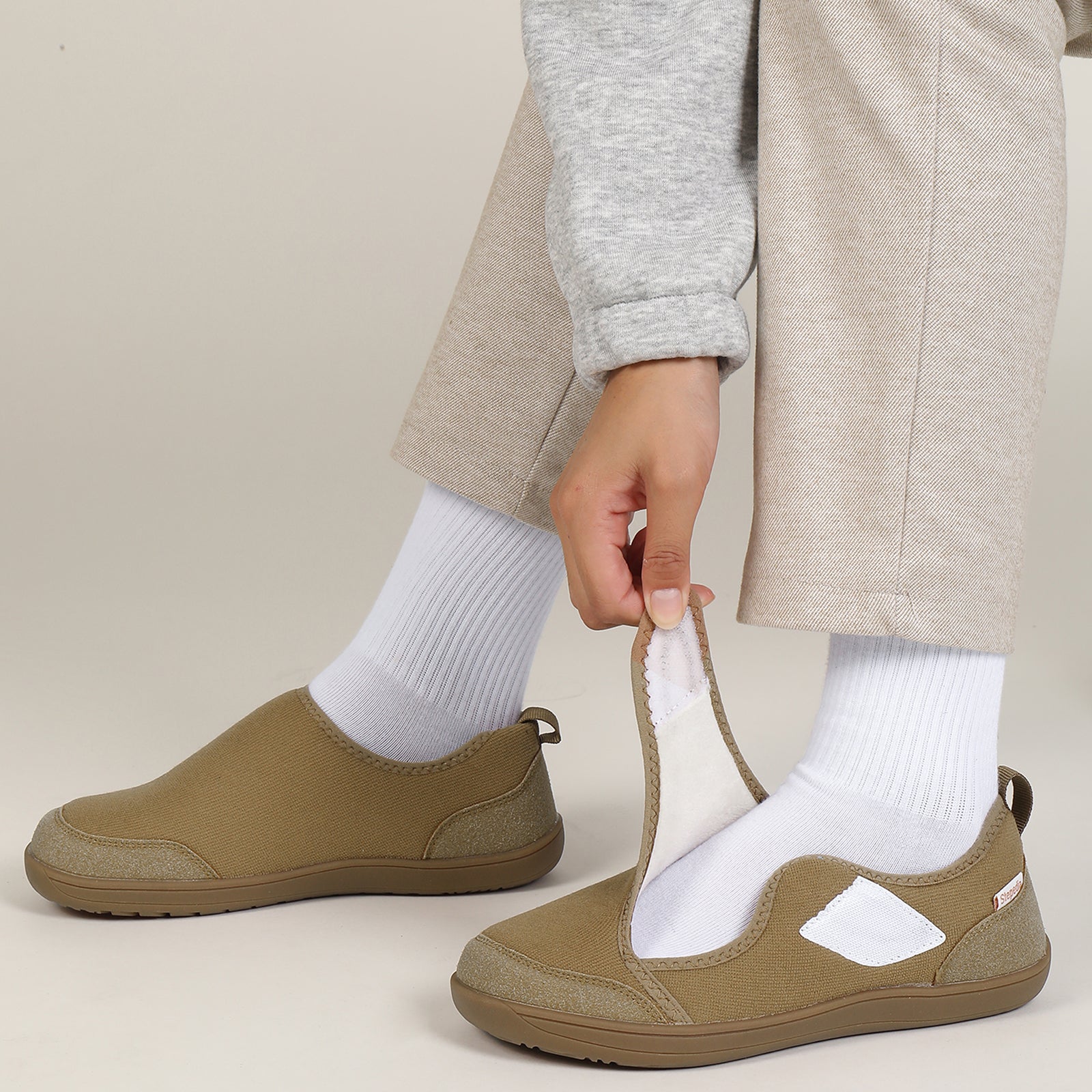 Women Wide Shoes Diabetic Shoes Fleece Slippers Indoor Outdoor House Bedroom Slippers