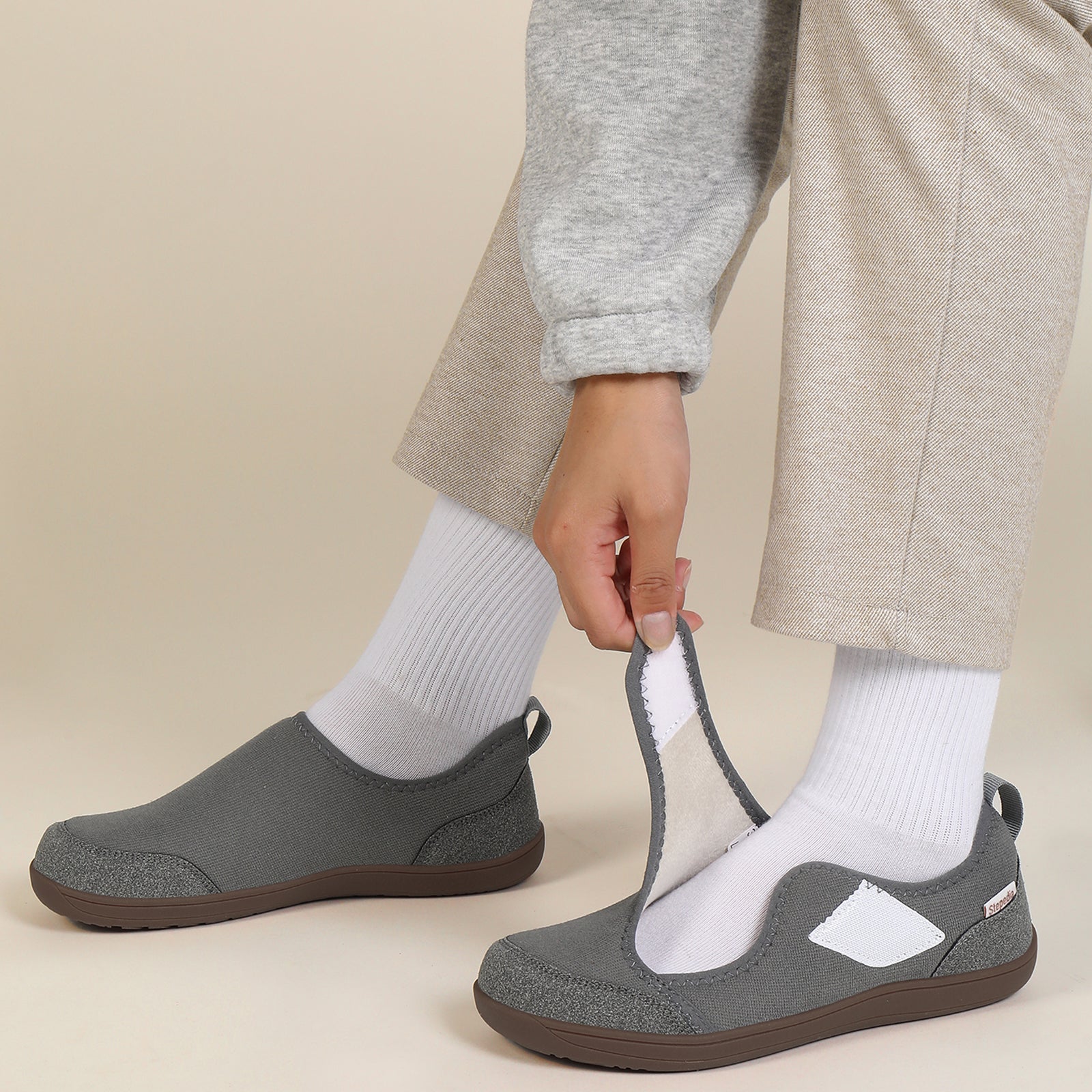 Women Wide Shoes Diabetic Shoes Fleece Slippers Indoor Outdoor House Bedroom Slippers
